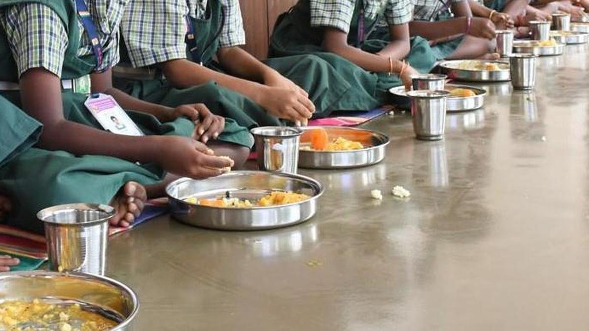 इरोड में स्कूल की सांभर में गाय की गोबर पाउडर मिलाने के लिए छात्रा को उकसाने वाला व्यक्ति गिरफ्तार